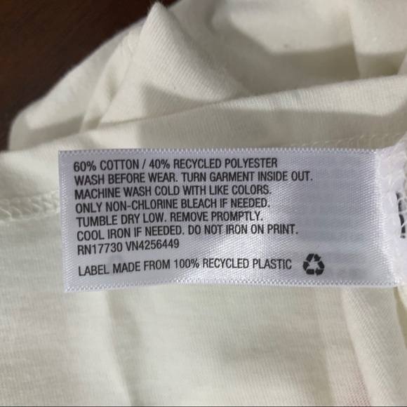 Cat & Jack Christmas Long sleeve Tee - Picture 6 of 6